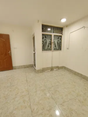 شقه ط2 للبيع جزء من دار بالاعظميه راغبه خاتون