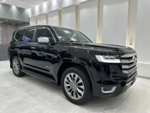 لاند كروزر 2023vxrاستيشن فول رقم 1احمر واسود