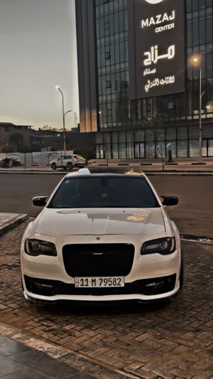 كرايسلر 2018 بلاتينيوم V8