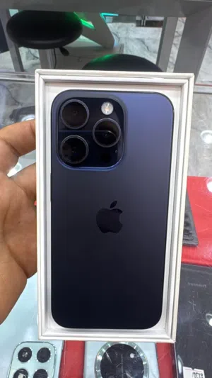 هاتف iPhone 15 pro مستعمل معه جميع اغراضه بسعر ممتاز