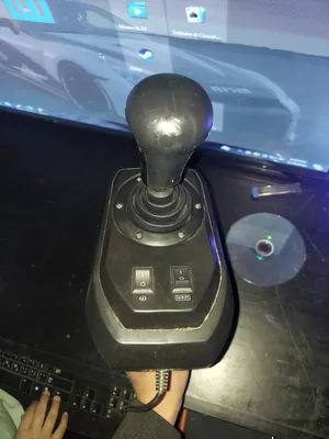 pxn v9(gear shifter, pedals with cluch with steering)