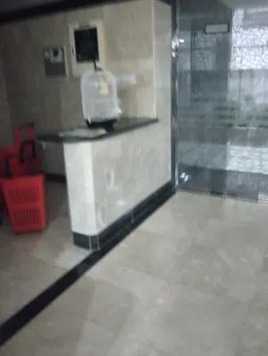 سكن بنات مشترك منطقه الروضه 2 جميع الخدمات بنايه نضيفه جدا سكن هادئ غرفه وصاله ل 4 بنات فقط