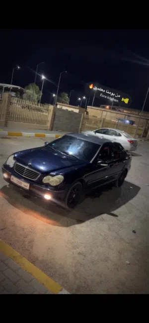 مرسيدس كاكاويه محرك 20 كمبريسر الاحمر