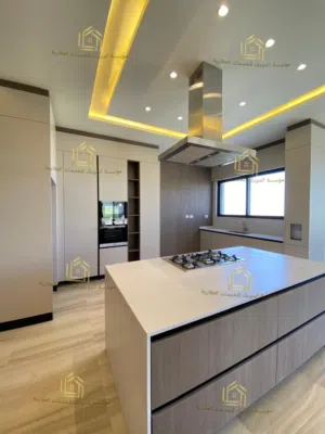 300 m2 4 Bedrooms Apartments for Rent in Amman Al-Thuheir