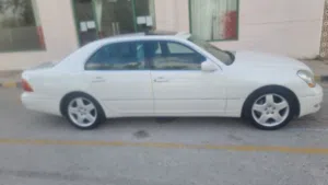 Used Lexus LS in Dhofar