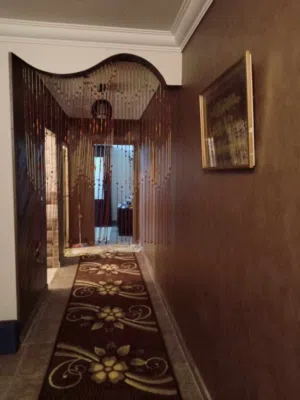 هات عربونك وشنطتك وتعال بسرعة – العرض ده مش هيستنى! شقة مفروشة للايجار فرش كامل 2غرف + ريسبشن +