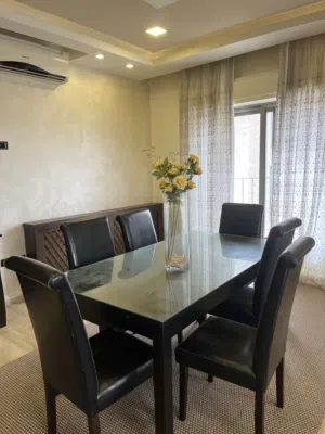 طاولة سفرة للبيع( انتريه طاولات مكتب طاولة تلفزيون)