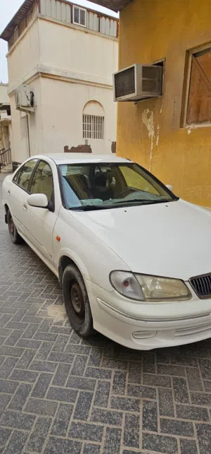 Nissan sunny 2003 model