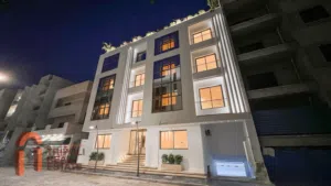 شقق تشطيب ممتاز Vip للبيع داخل المخطط في منطقة السياحية