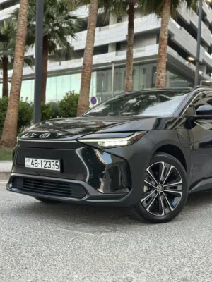 تويوتا Bz4X ليمتد لونج رينج AWD 2022