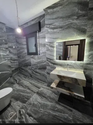 355 m2 5 Bedrooms Villa for Sale in Tripoli Al-Serraj
