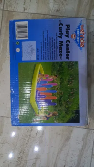 Wencke Play Center “Curly Mazze” للبيع