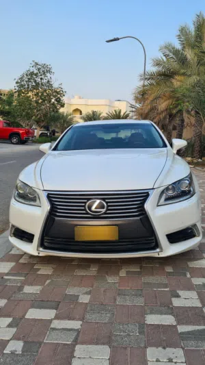 لكزس 460 LS