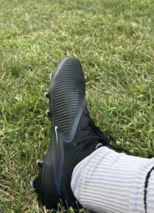 حذاء كرة قدم نايك فانتوم 6 برو اصلي  Nike football boots - phantom 6 pro (Authentic)