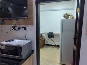 ‏ثلاث طوابق ‏.‏ 240 م٢ ‏.‏ المالك‏0