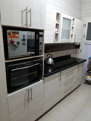 Kitchen مطبخ اتش بي ال  2.5 متر جاهز 7 قطع بالدولاب  12999 جنيه