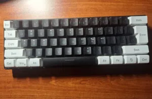 Two keyboards for sale (description important) كيبوردين للبيع (الوصف مهم)