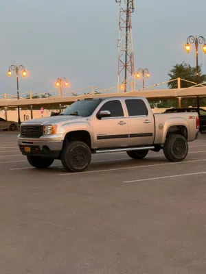 Used GMC Sierra in Al Batinah