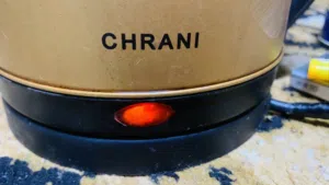 قوري الشاي مستعمل