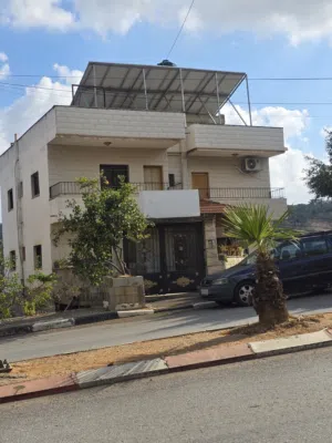 3 Bedrooms . 3 Bathrooms . 140 m20