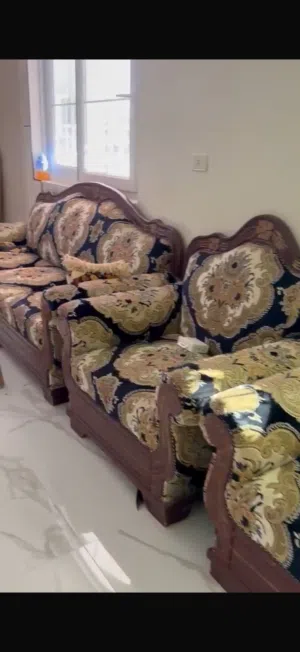 كنب للبيع مستعمل