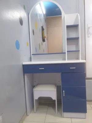 ميز تواليت ولادي