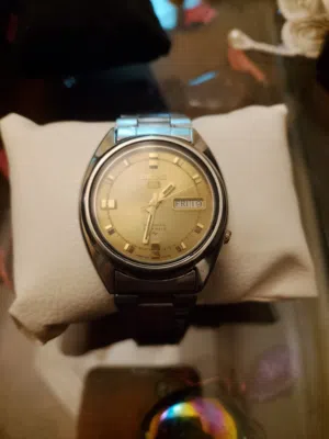 Seiko Five automatic watch for sale  ساعة سيكو 5 اوتوماتيك للبيع لمحبين الساعات الكلاسيكية