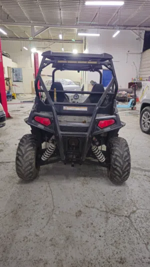 للبيع polaris rzr 800cc