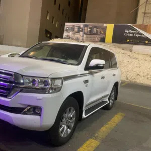 التاجوري 