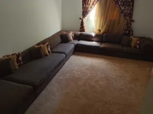 صالون بـ كامل المستلزمات