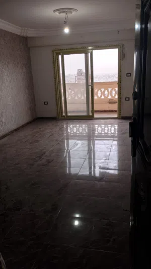 سيدى بشر شارع شركه البلاستك الشارع الرئيسي مباشرة الإسكندرية
