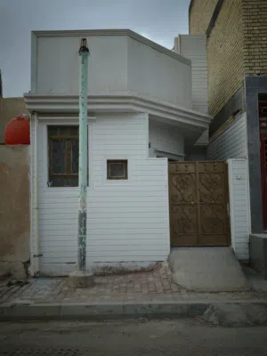 بيت ملك صرف كربلاء حي العباس 70 متر يبعد عن الامام 3 كيلوات