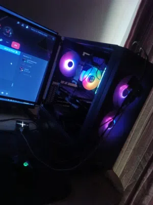 pc للبيع افره الوصف