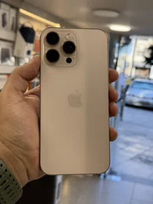 iPhone 16 pro max 256g Battery 100%