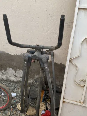 للبيع غزال طائر بحالة جيدة بس رجل وحدة تحتاج تلحيم