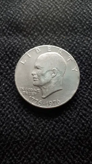 واحد دولار امريكي معدني تذكاري 1776 1976 من النوادر السعر موجود في تفاصيل الاعلان