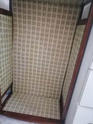 سرير ارضي وعرباية للبيع