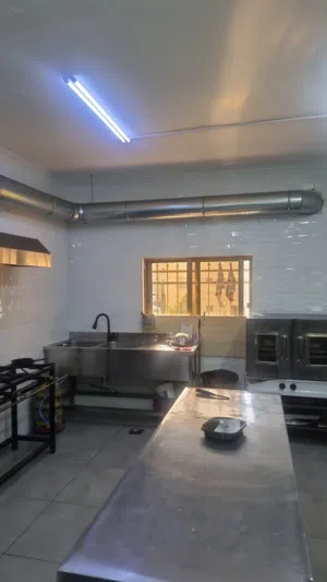 مطبخ ومطعم للبيع