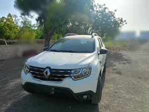 Renault Duster 2019 Automatic: Alkhoud Muscat Card Expire 15 December: Engine 1.6 ( 1600 cc )