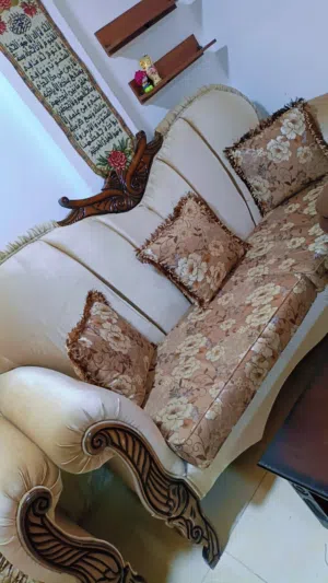 طقم كنب خشب زان تفصيل سبع مقاعد مع مفردتين طقم دب