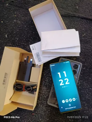 Motorola ‏Others ‏256 GB ‏Yellow