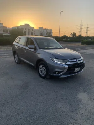 Used Mitsubishi Outlander in Farwaniya