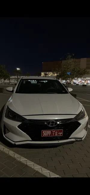 هيونداي إلنترا 2019 للأيجار – اقتصادية ومريحة للاستخدام اليومي Hyundai Elantra 2019 for Daily Rent