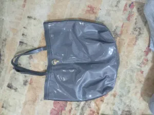 شنطه كبيره تكفي اغراض كثير سعه واجد