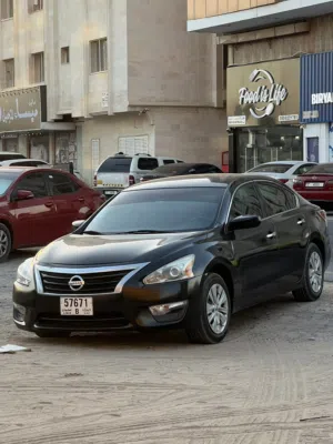 Nissan altima s 2013
