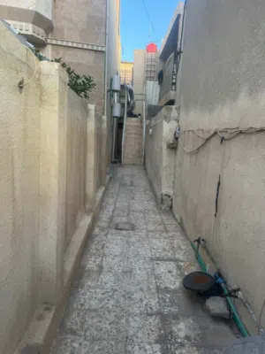 شقة أرضي السعر خمسة ميت الف