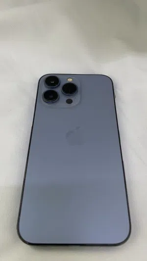 Apple iPhone 13 Pro 256 GB in Al Dakhiliya
