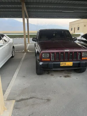Used Jeep Cherokee in Al Dakhiliya