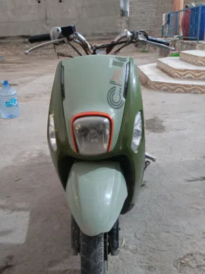 دراجه بوليس مفتوحة مره وحدة مجفته دراجه كلشي شغال بيه