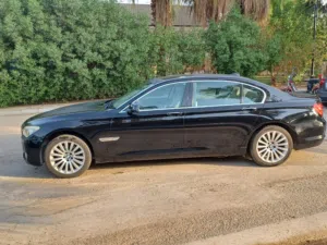 BMW 730 LI, model 2012, 200,000 km, Excellent condition, full options, All used parts replaced NEW